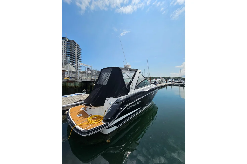 BoatPhoto.alt