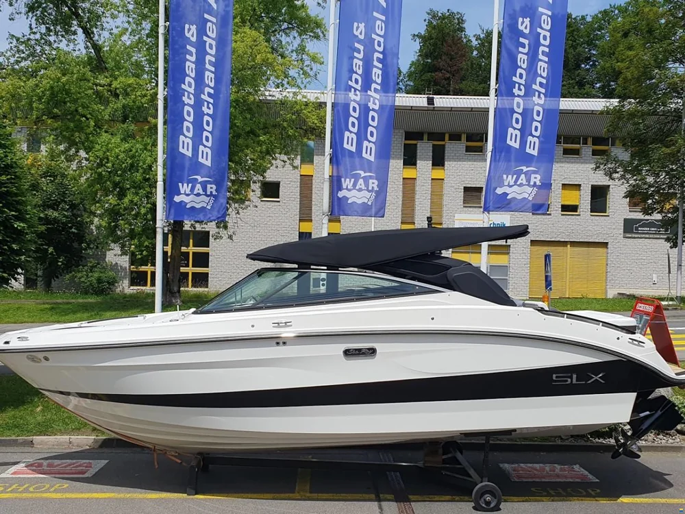 BoatPhoto.coverAlt