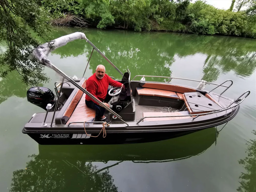 BoatPhoto.alt