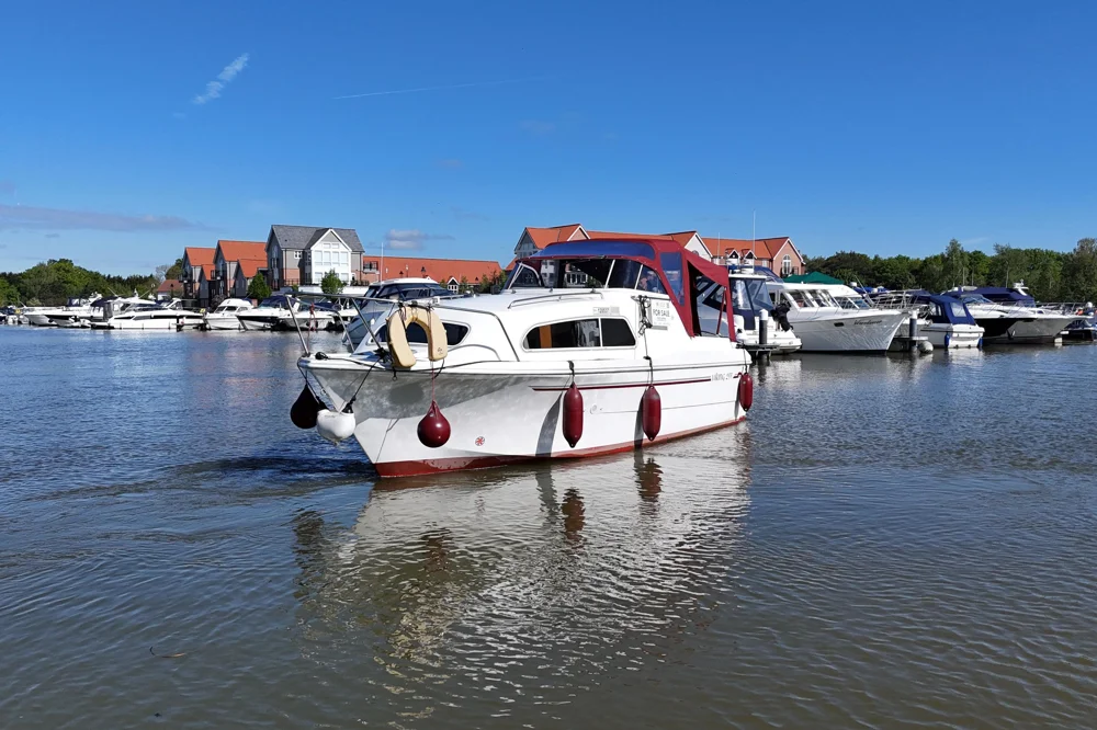 BoatPhoto.alt