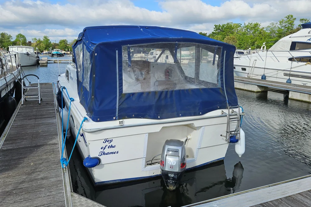 BoatPhoto.alt