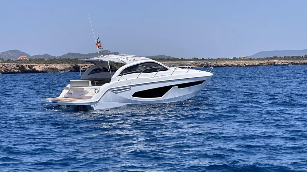 BoatPhoto.alt