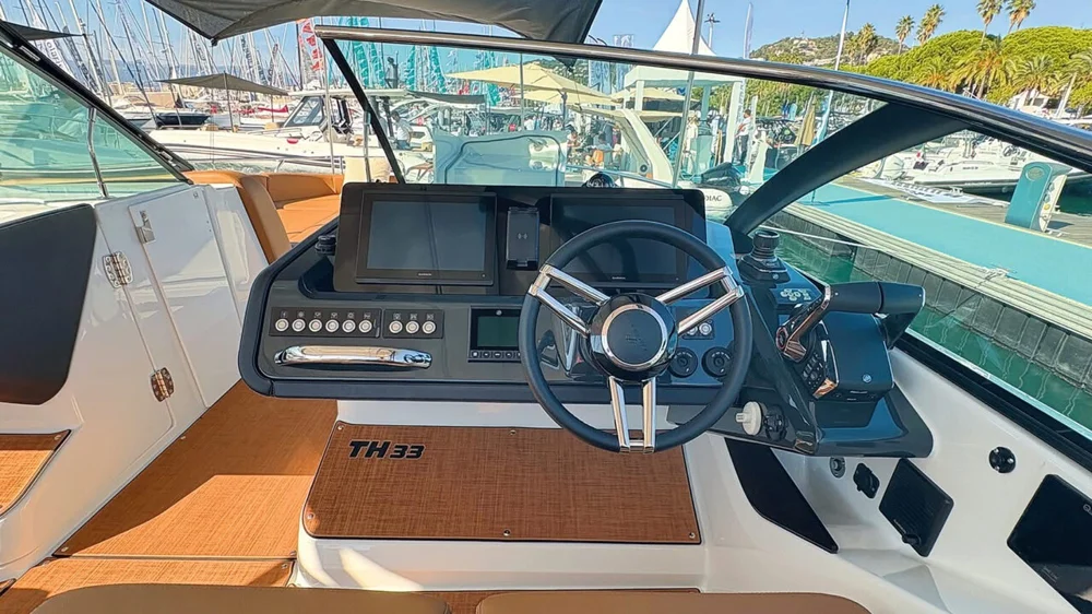 BoatPhoto.alt