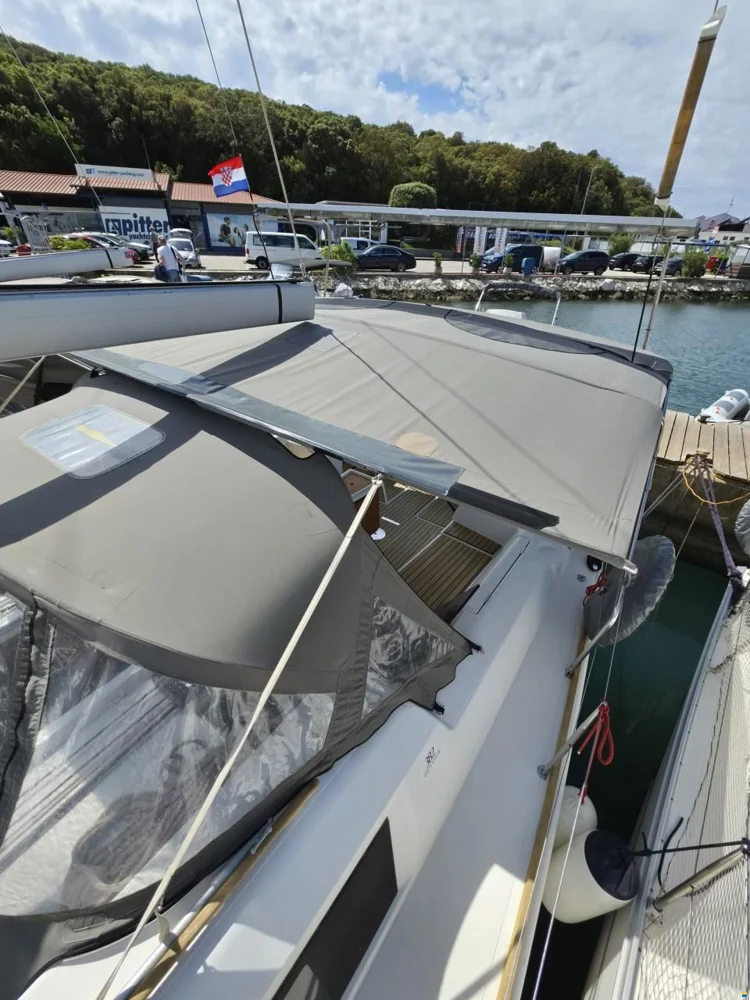 2016 Dufour 382 GRAND LARGE for sale in Pula, Croatia