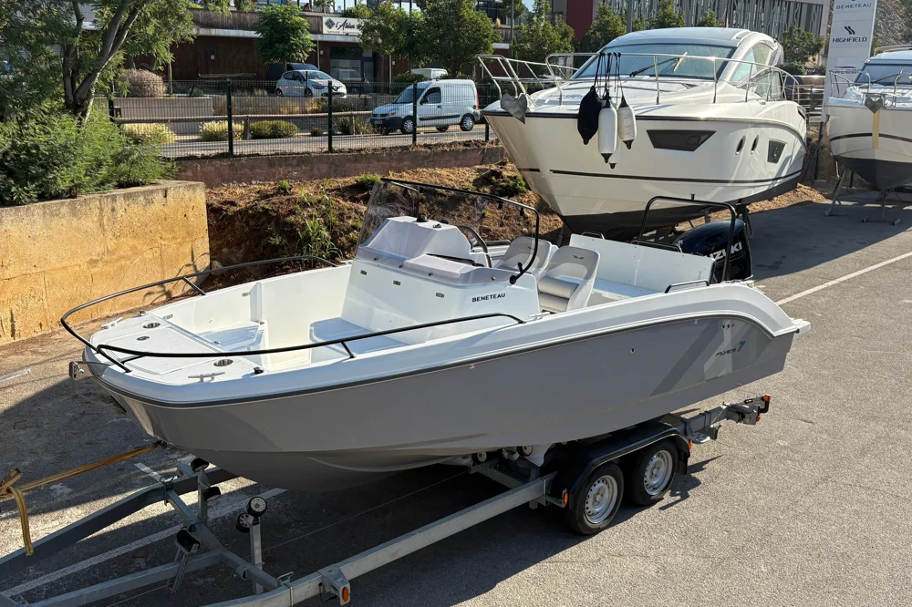 2026 BENETEAU Flyer 7 SPACEdeck for sale in Deauville, France, photo 2 of 5