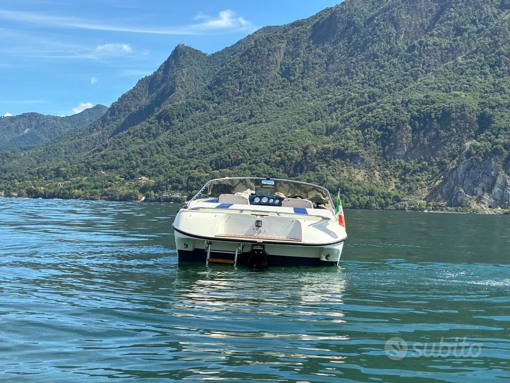 BoatPhoto.coverAlt