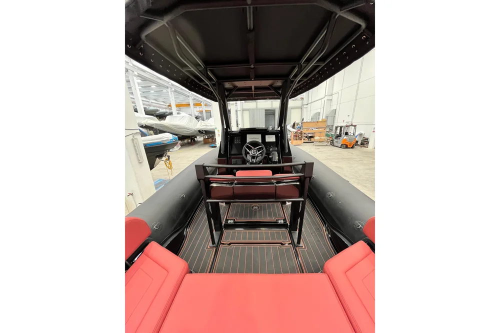 BoatPhoto.coverAlt