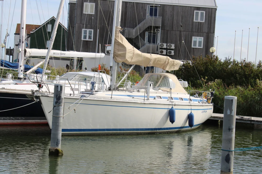 BoatPhoto.alt