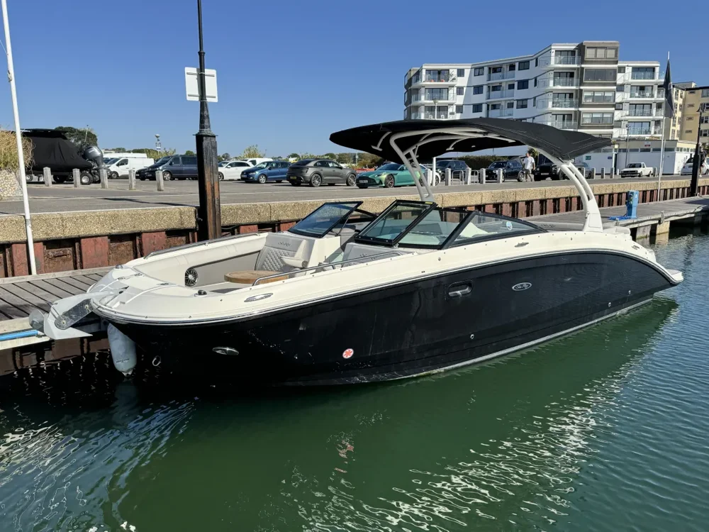 BoatPhoto.coverAlt