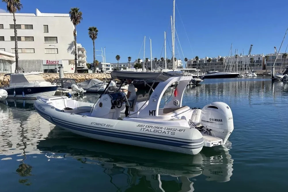 BoatPhoto.alt