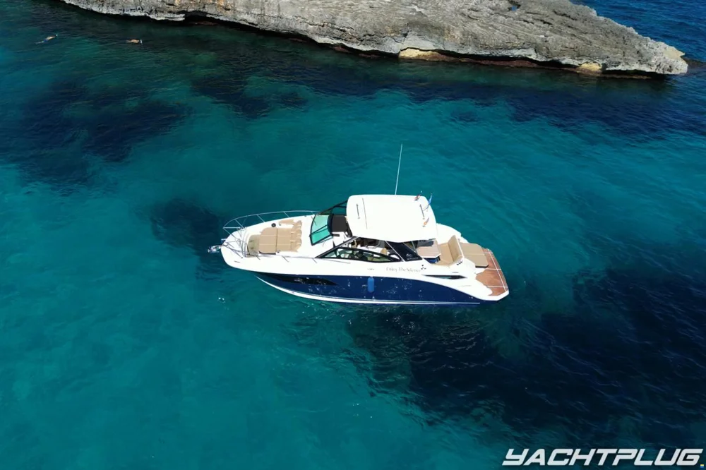 BoatPhoto.coverAlt