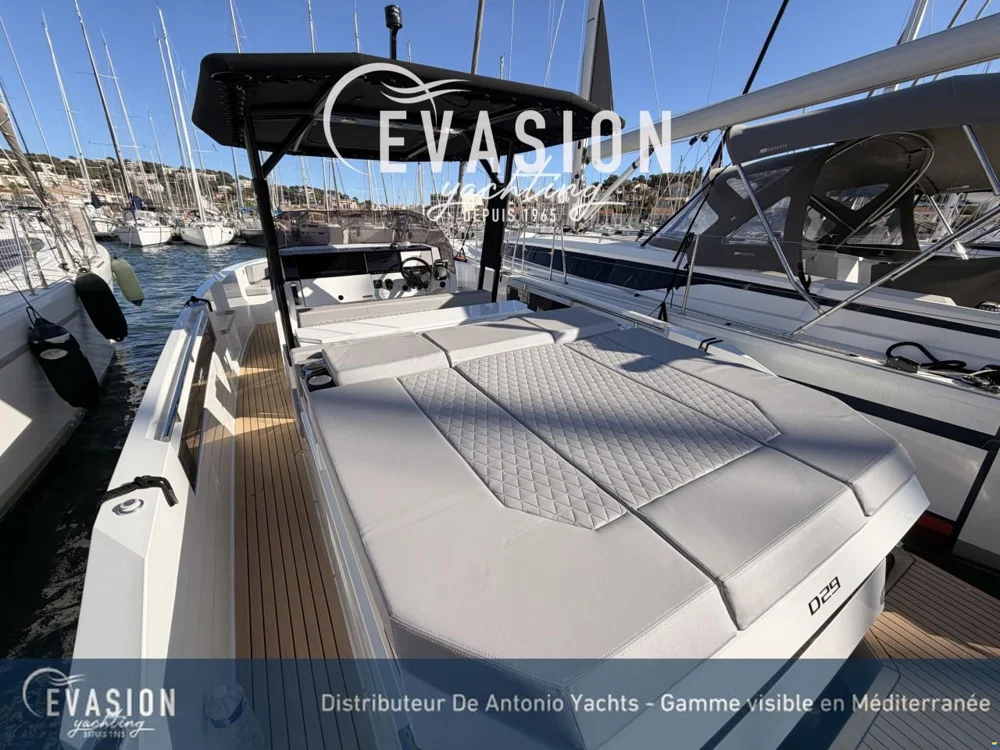 BoatPhoto.coverAlt