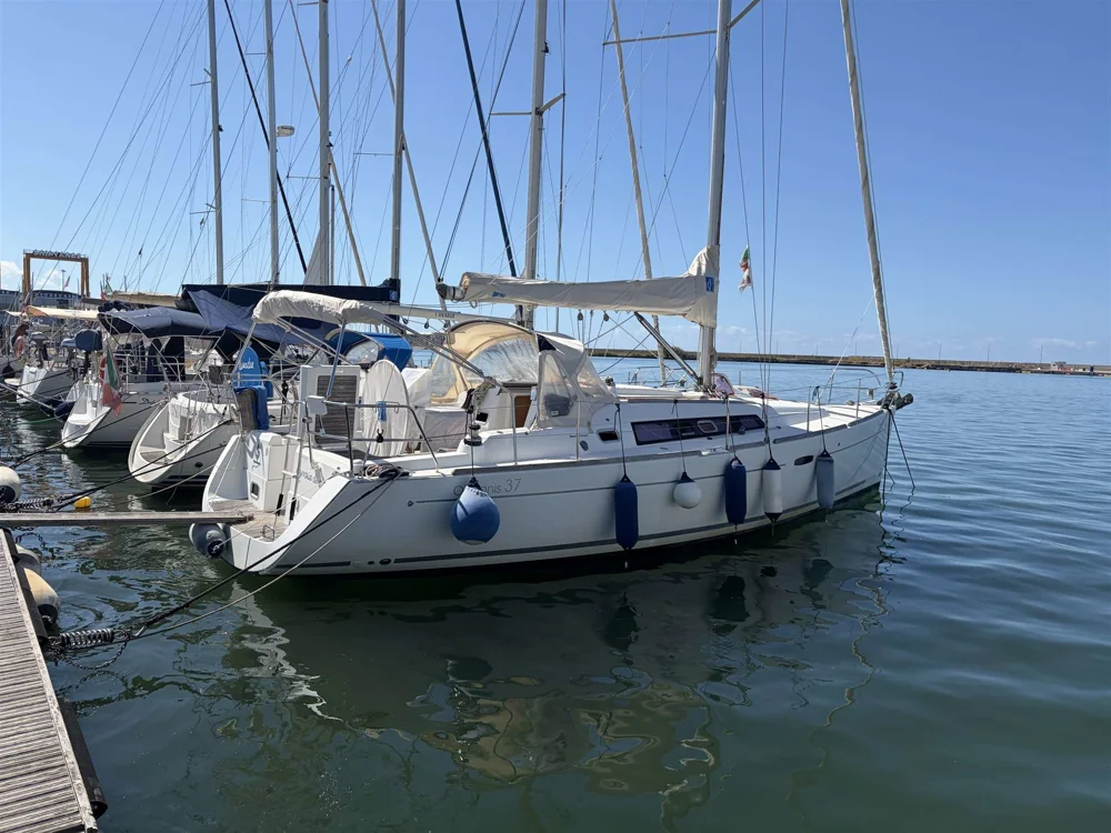 BoatPhoto.coverAlt