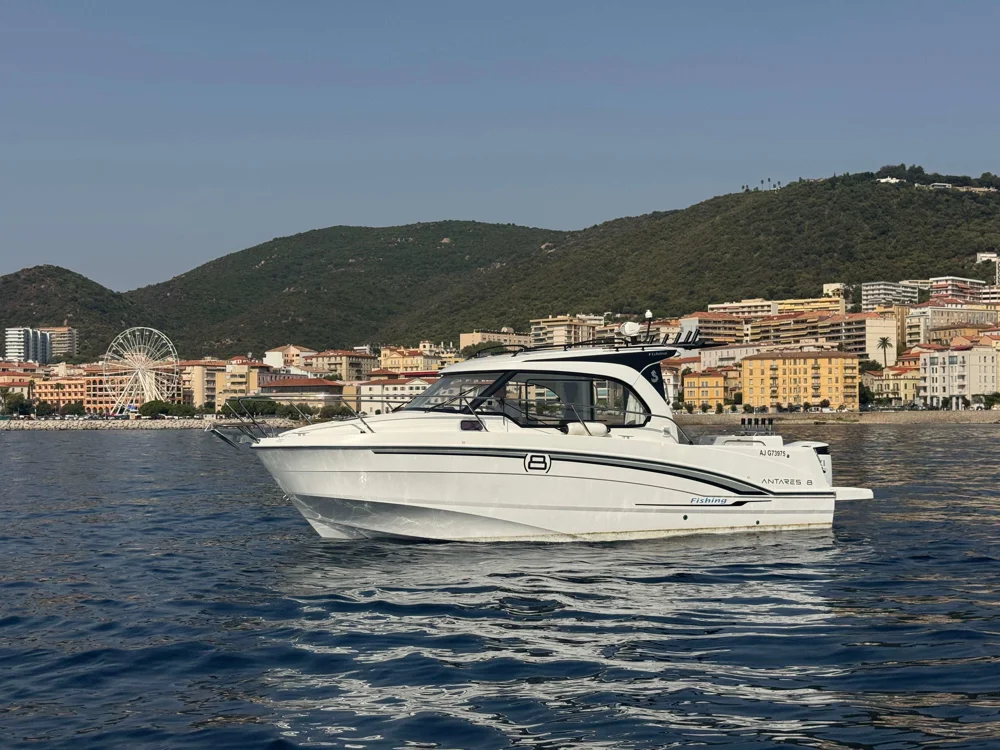 BoatPhoto.coverAlt