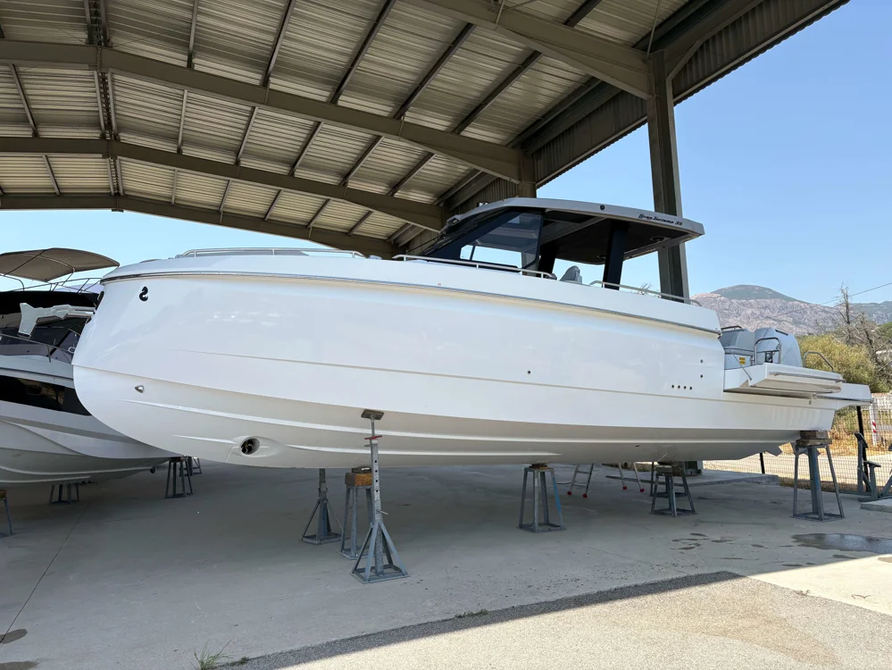 BoatPhoto.coverAlt