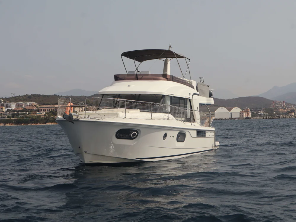 BoatPhoto.coverAlt