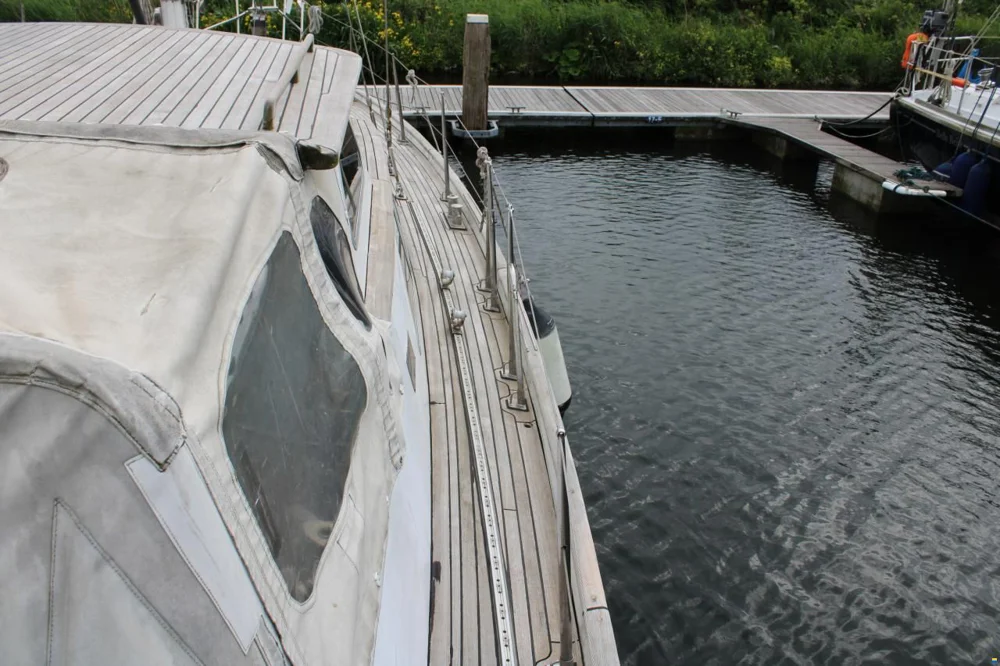 BoatPhoto.alt