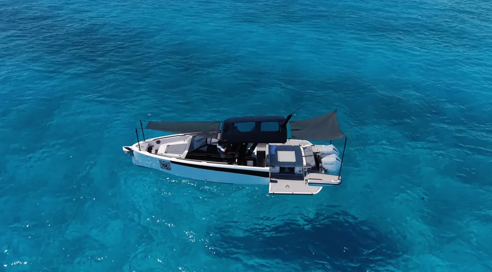 BoatPhoto.alt