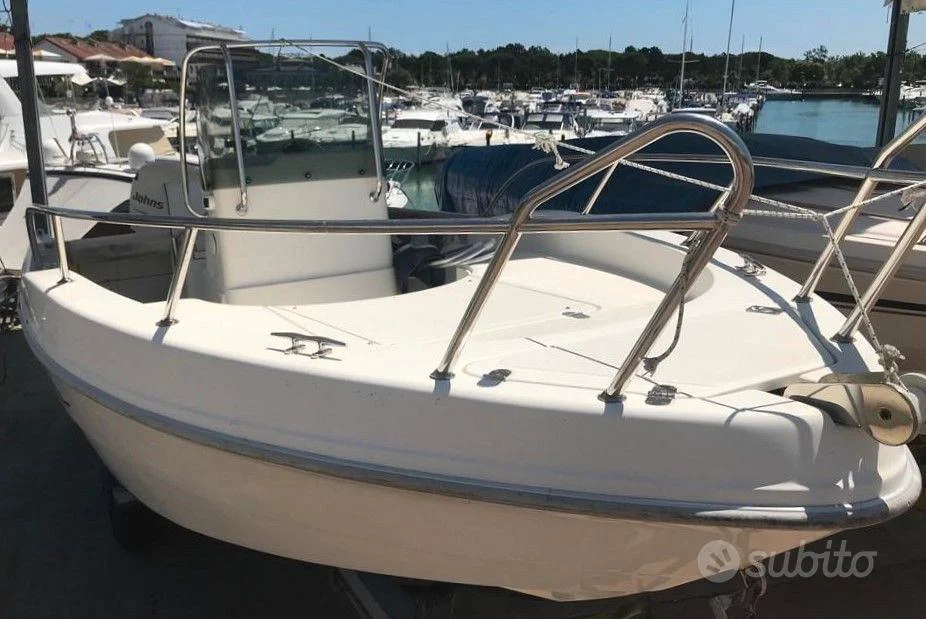 BoatPhoto.coverAlt