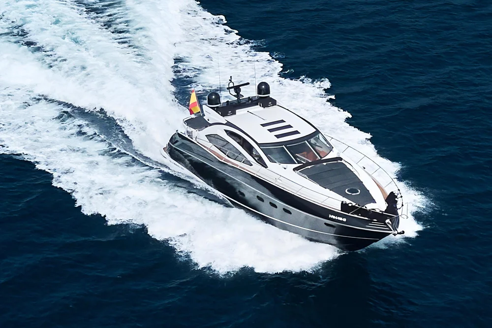 BoatPhoto.coverAlt