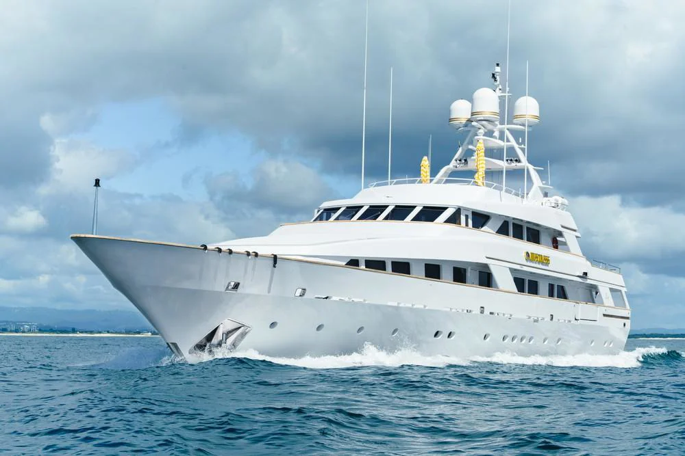 BoatPhoto.coverAlt
