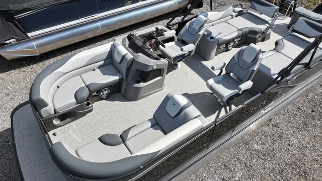 2026 Tahoe LTZ - 25 FT Quad Lounger Shift for sale in SC, Columbia, photo 3 of 5