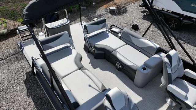 2026 Tahoe LTZ - 25 FT Quad Lounger Shift for sale in SC, Columbia, photo 4 of 5