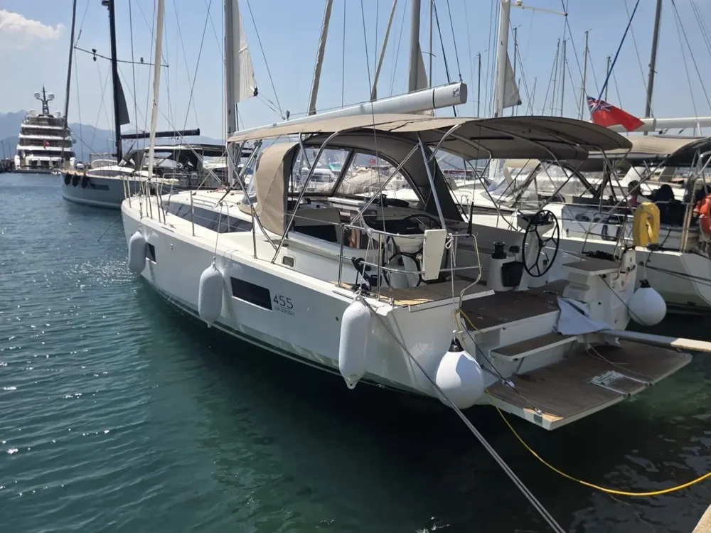 BoatPhoto.alt