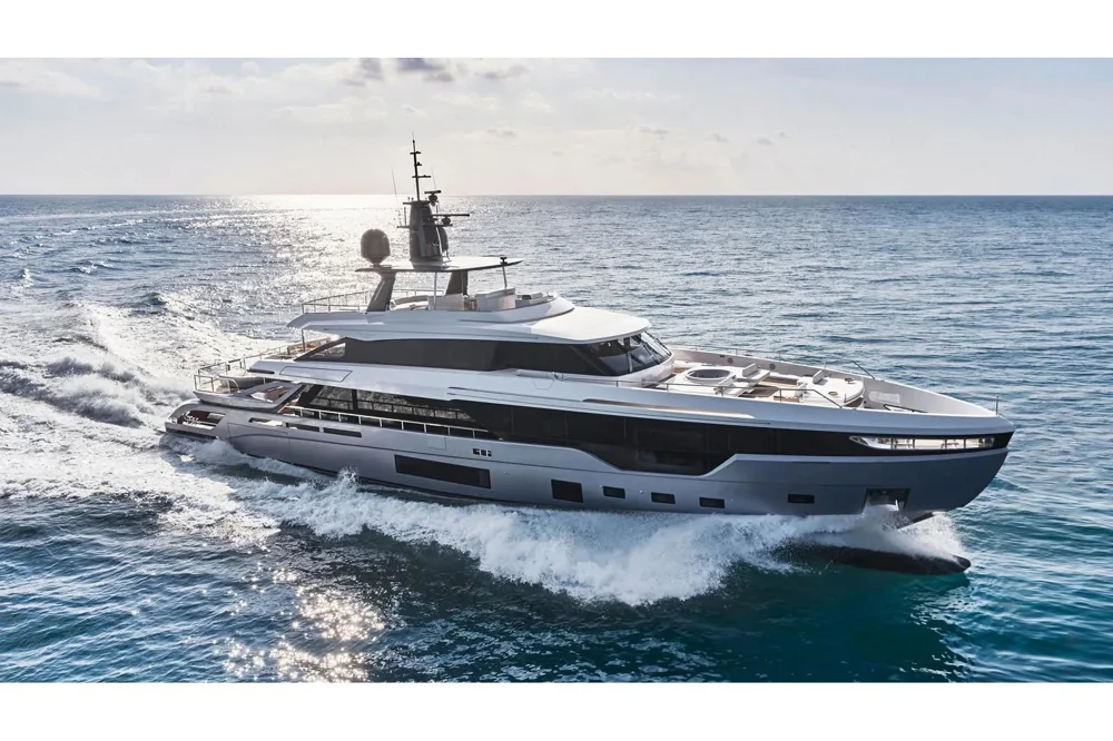 BoatPhoto.coverAlt