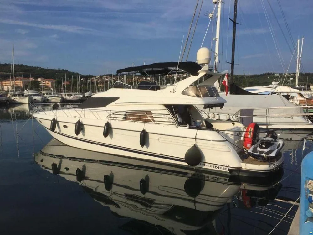 BoatPhoto.coverAlt