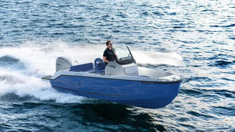BoatPhoto.alt