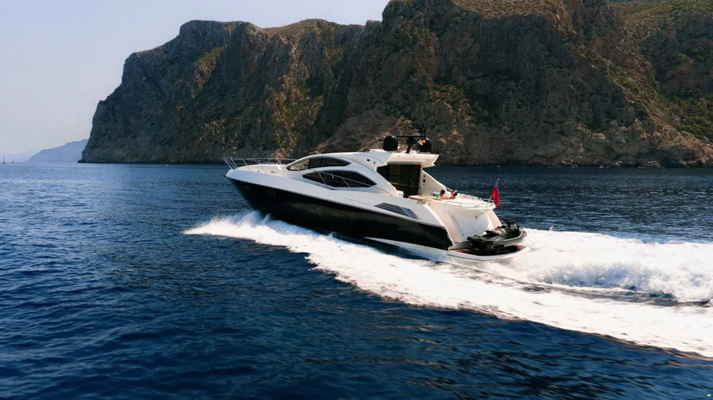BoatPhoto.coverAlt