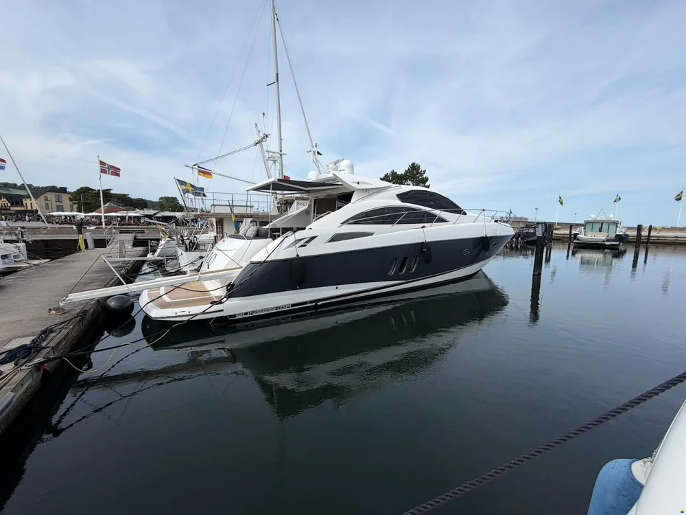 BoatPhoto.coverAlt