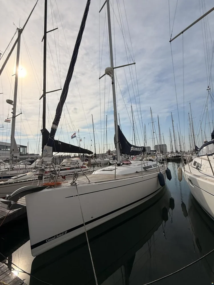 BoatPhoto.coverAlt