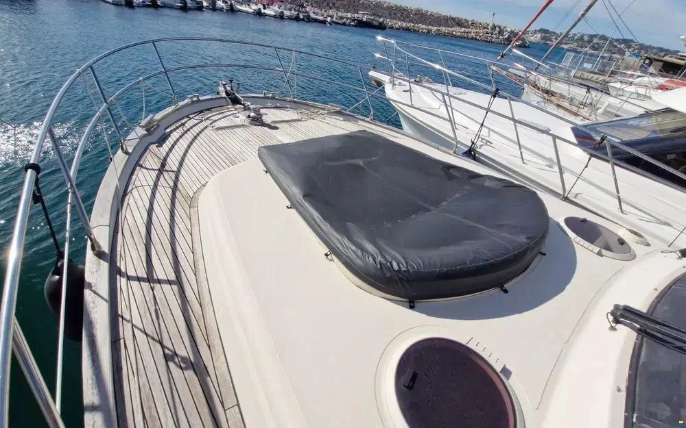 BoatPhoto.coverAlt