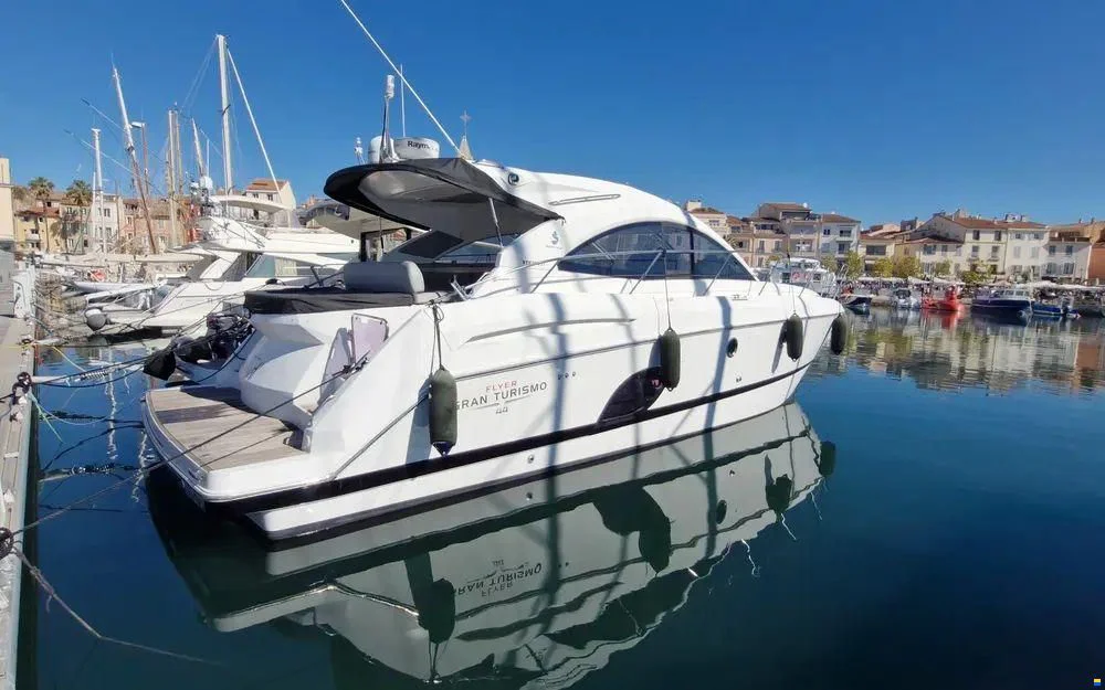 BoatPhoto.coverAlt