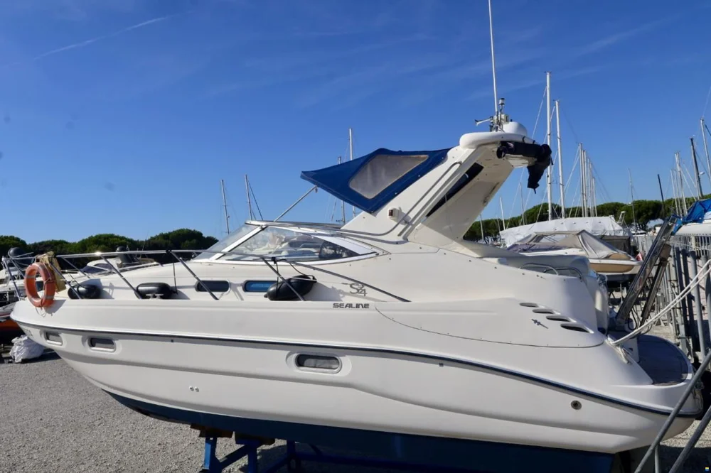 BoatPhoto.coverAlt
