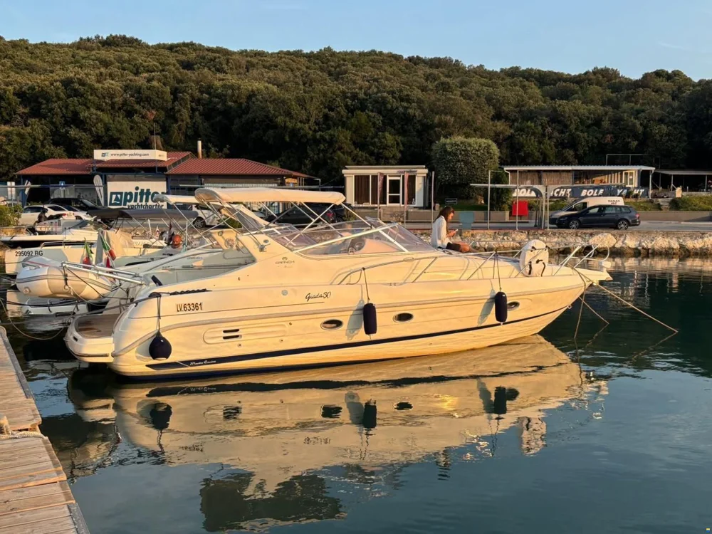 BoatPhoto.coverAlt