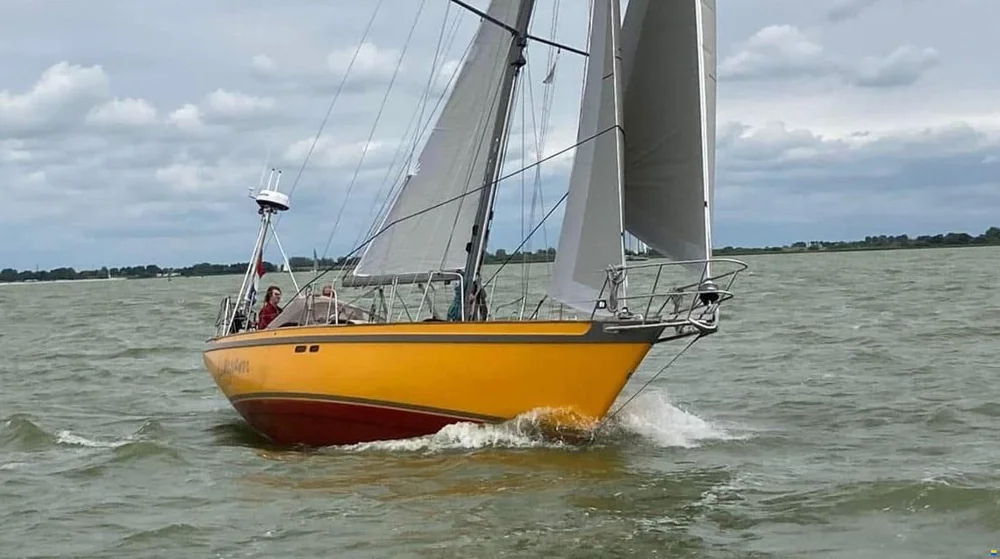 BoatPhoto.coverAlt