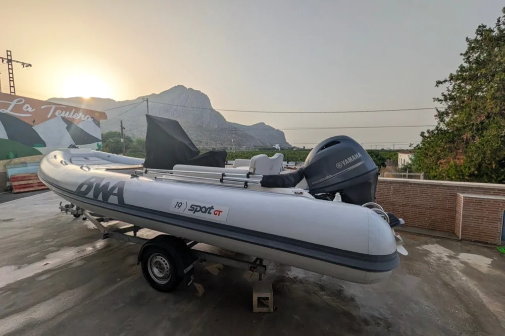 BoatPhoto.coverAlt