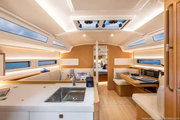 2026 Jeanneau SUN ODYSSEY 415 for sale in France, photo 3 of 5