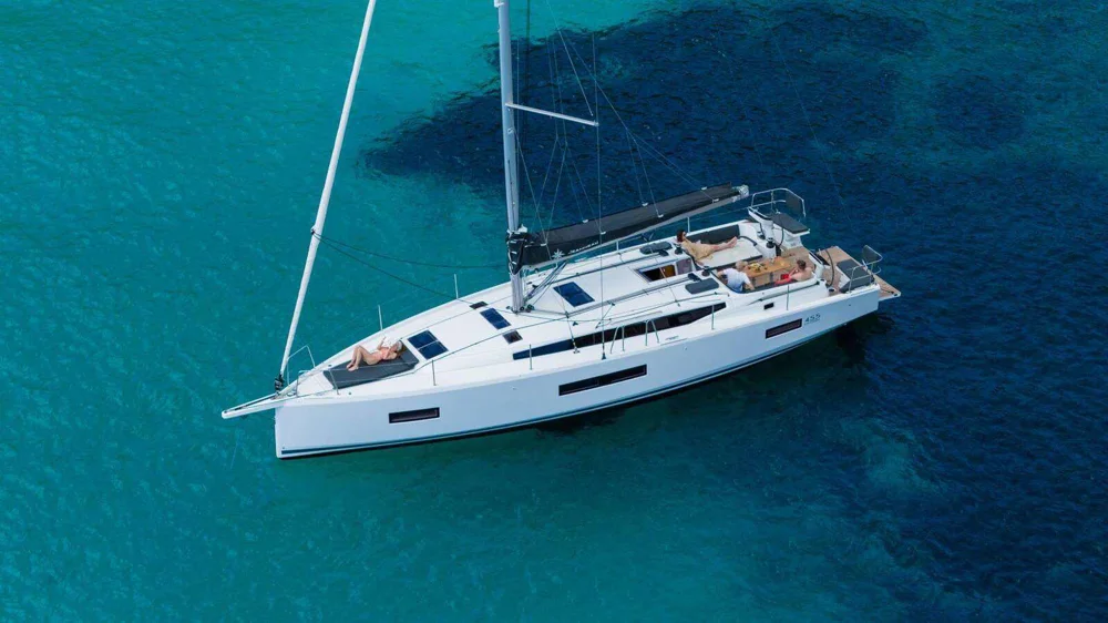 BoatPhoto.coverAlt
