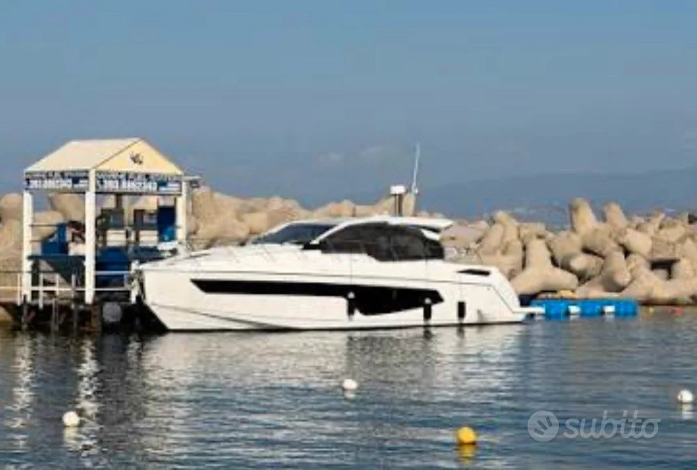 BoatPhoto.coverAlt