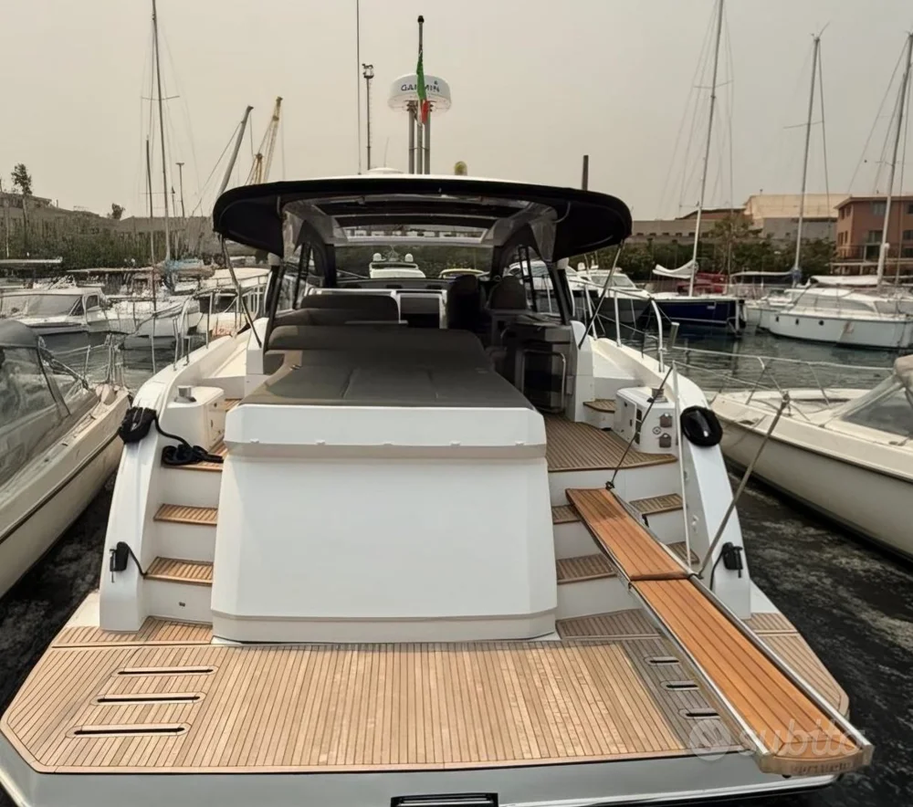BoatPhoto.alt