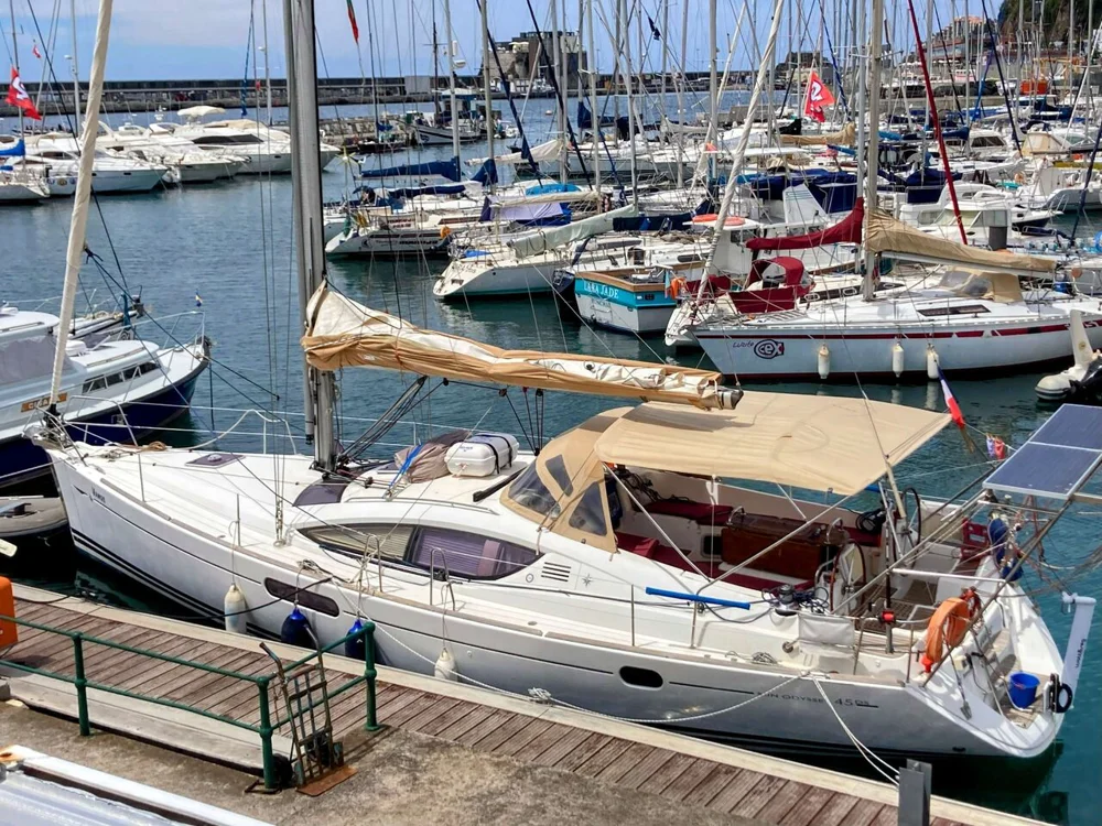 BoatPhoto.alt