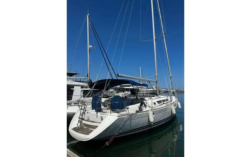 BoatPhoto.coverAlt