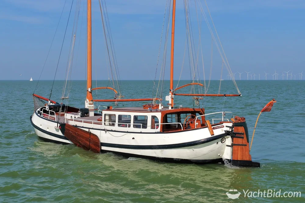 BoatPhoto.alt