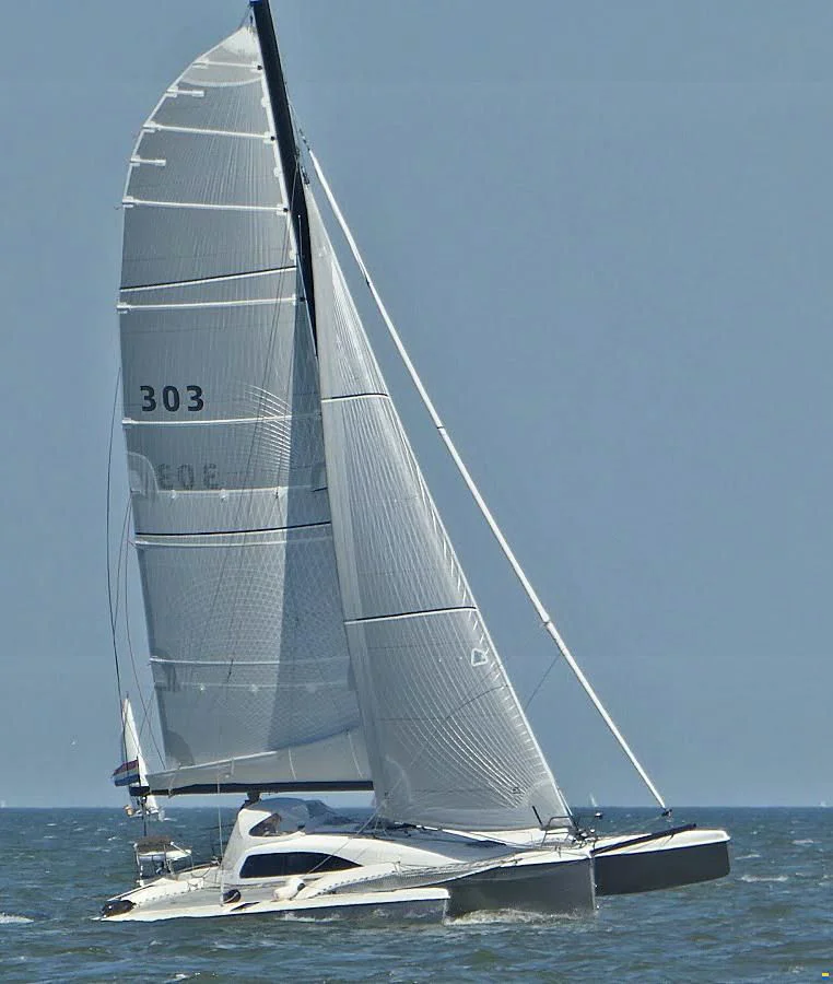 BoatPhoto.coverAlt