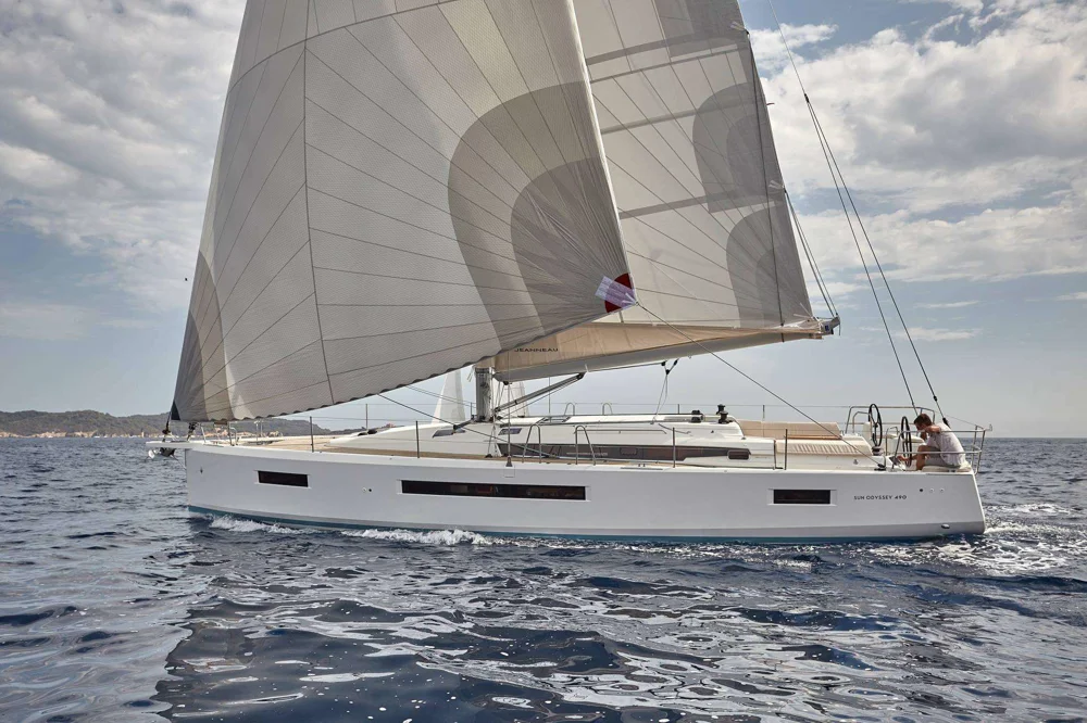 BoatPhoto.coverAlt