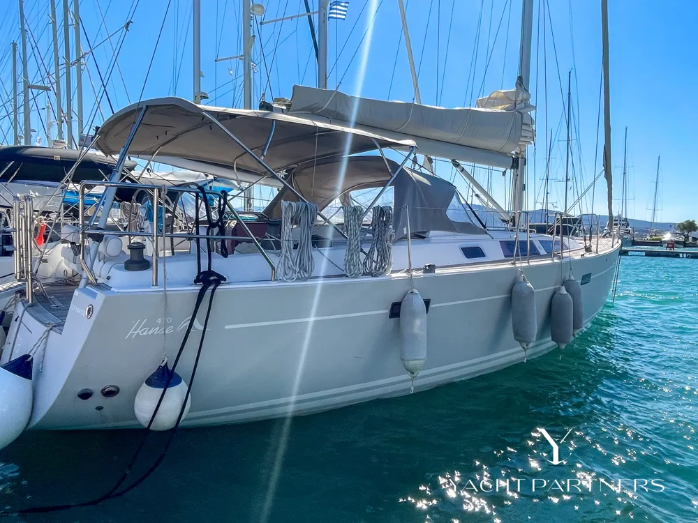 BoatPhoto.coverAlt